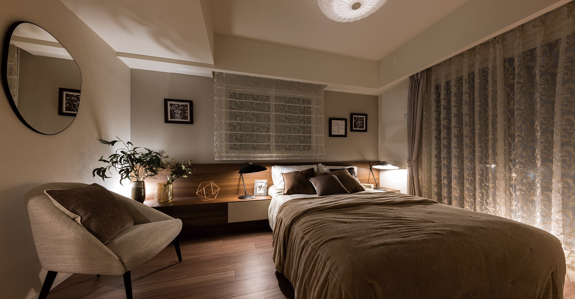 MASTER BEDROOM