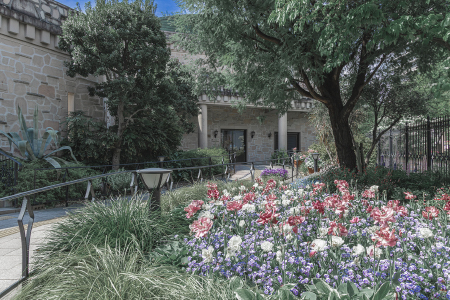 久屋大通庭園フラリエ（約990m）