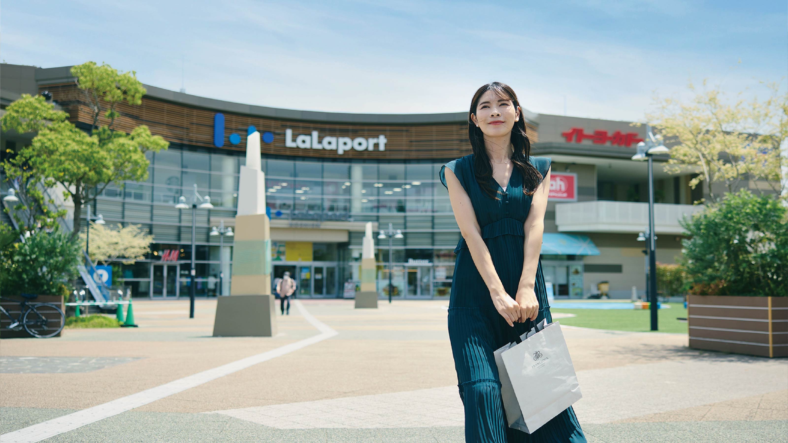 ららぽーとと女性